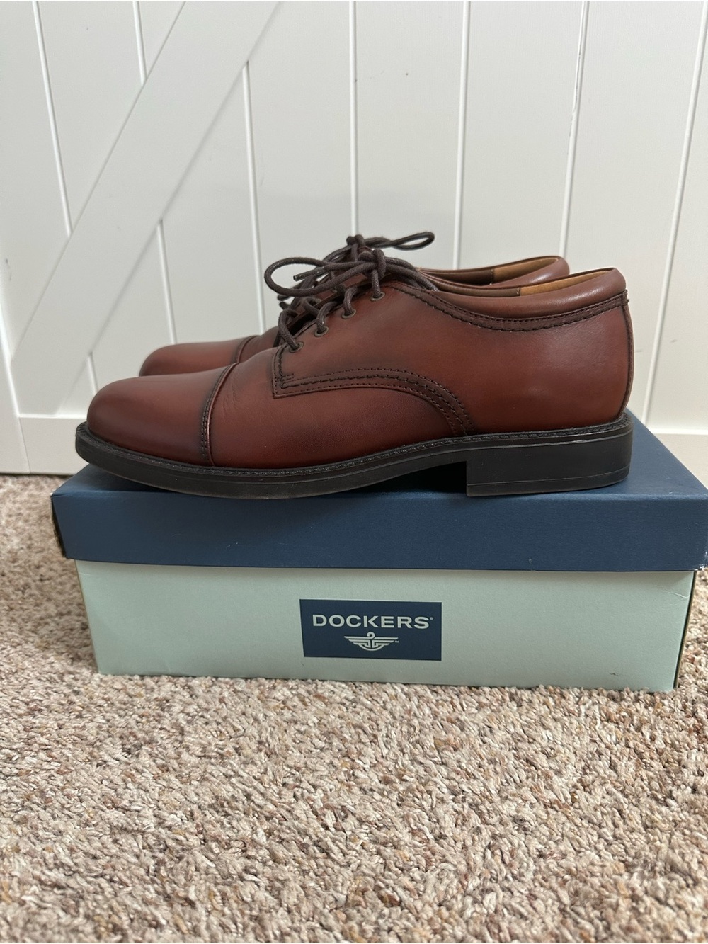 Dockers Gordon Men’s Size 10 M Cognac Leather Cap Toe Lace Up Dress Shoes - Picture 3 of 10